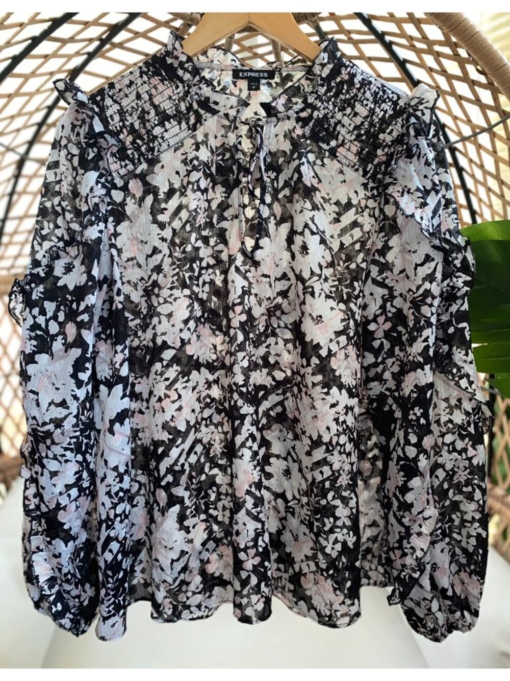 Express women’s floral glitter long sleeve blouse size medium